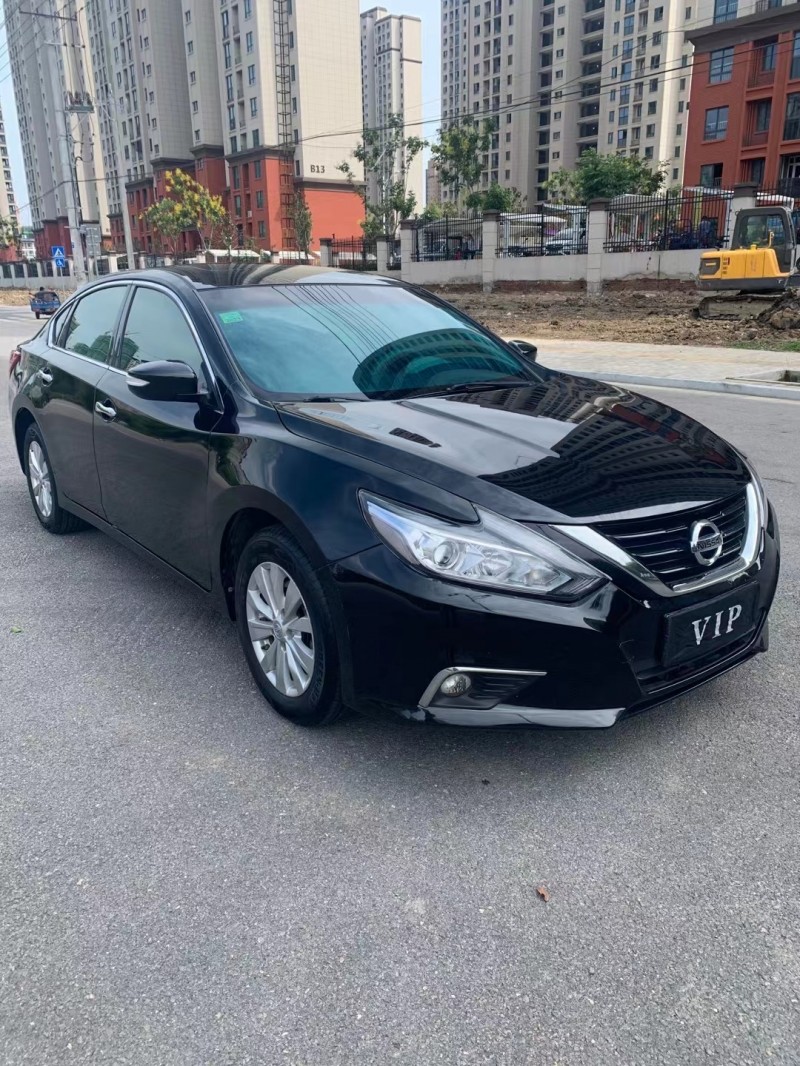 阜陽19年日產天籟3