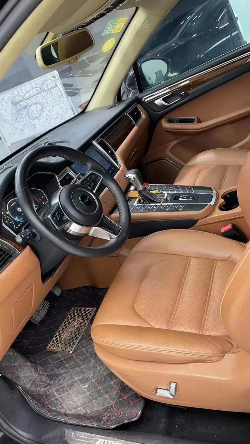 成都18年众泰SR95