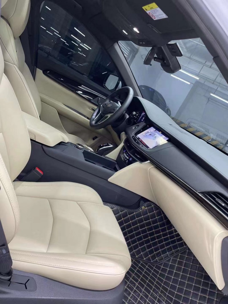 成都21年凯迪拉克CT67