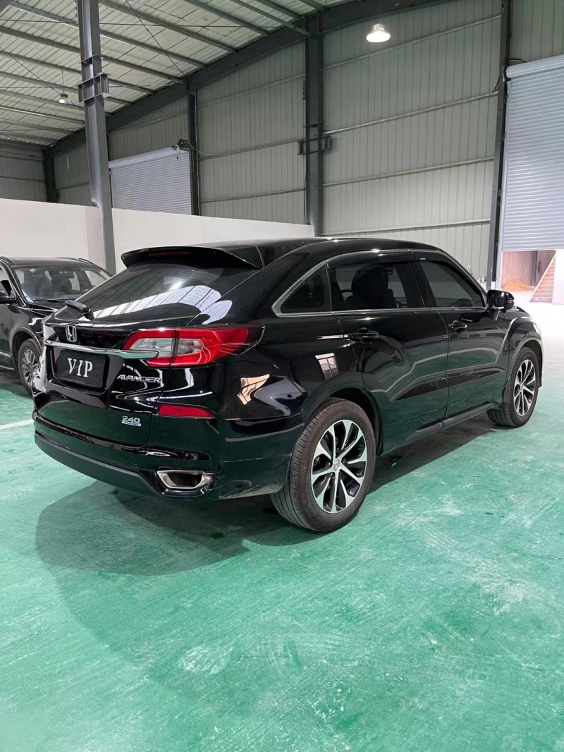 徐州17年本田冠道3