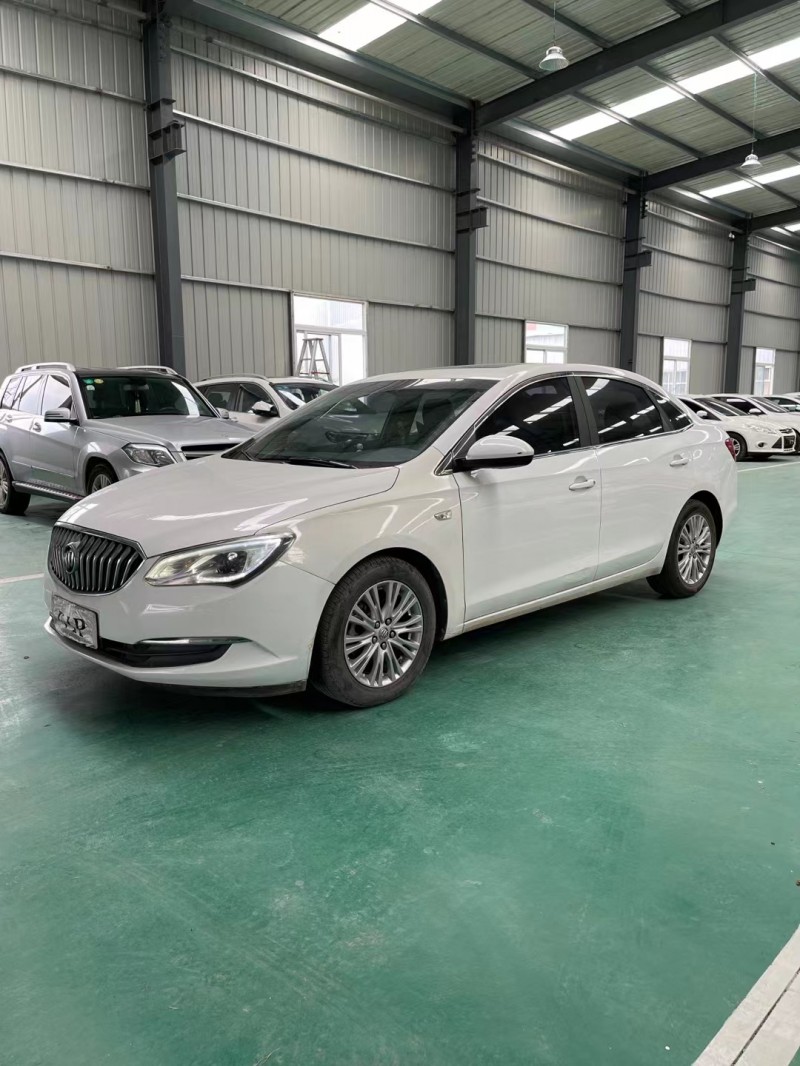 徐州17年别克英朗3