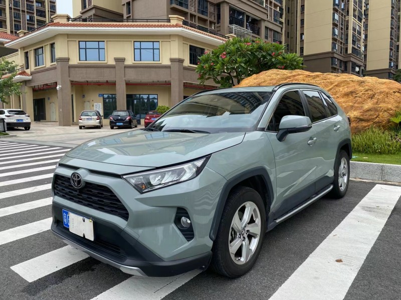 广州20年丰田RAV4荣放3