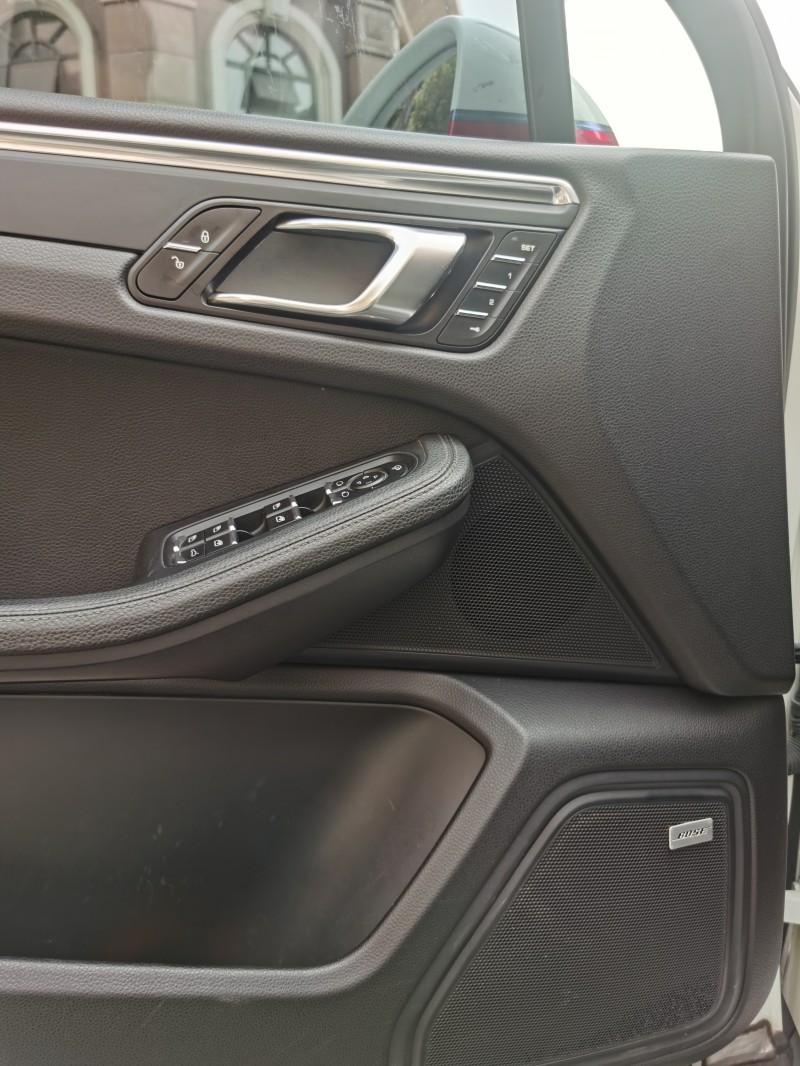 合肥15年保时捷Macan5