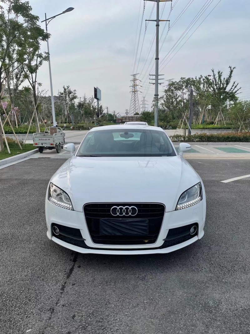 徐州14年奥迪TT1