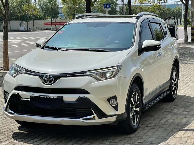 郑州17年丰田RAV4荣放6