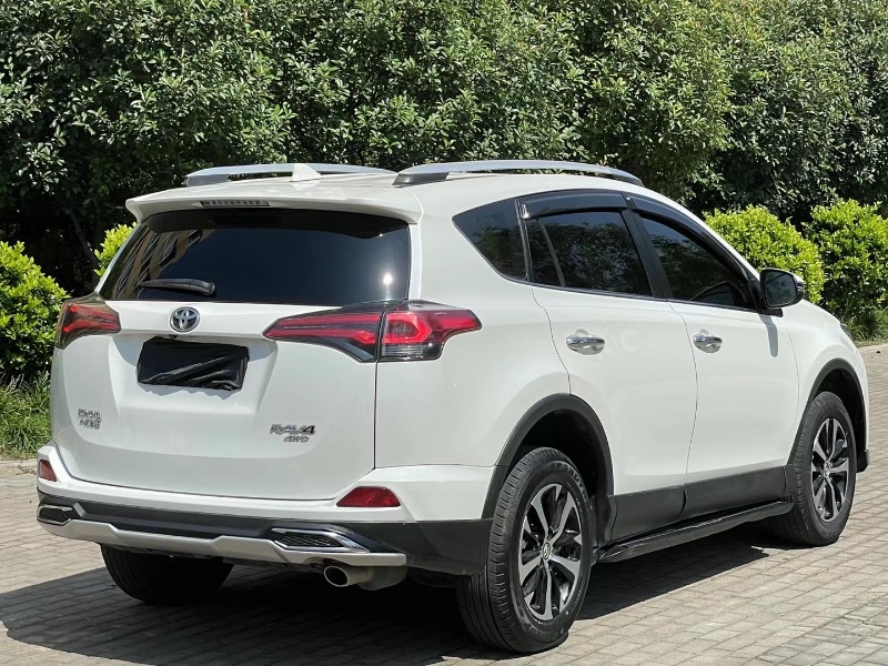 郑州17年丰田RAV4荣放2