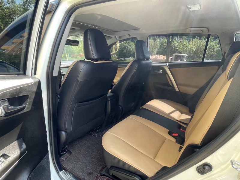 郑州17年丰田RAV4荣放1