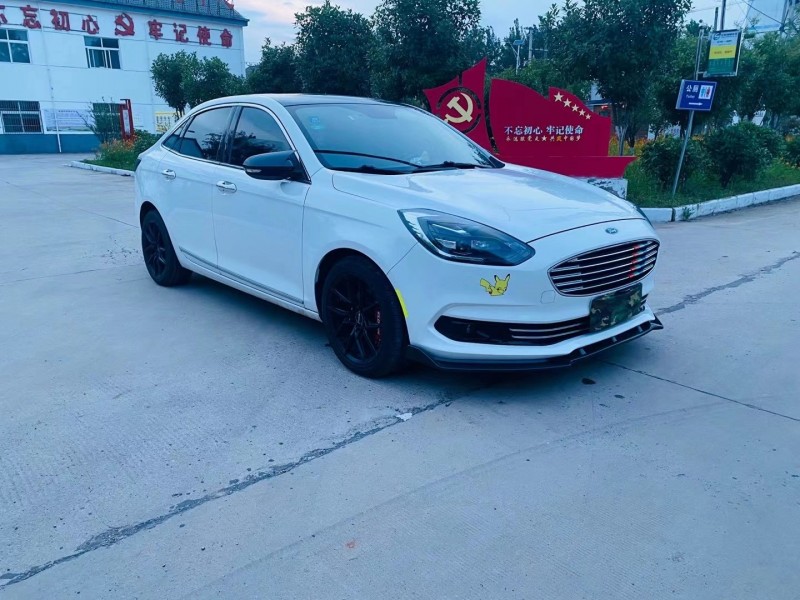 徐州18年福特福睿斯3