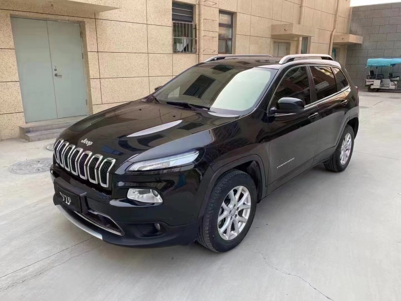 邢臺16年Jeep自由光2
