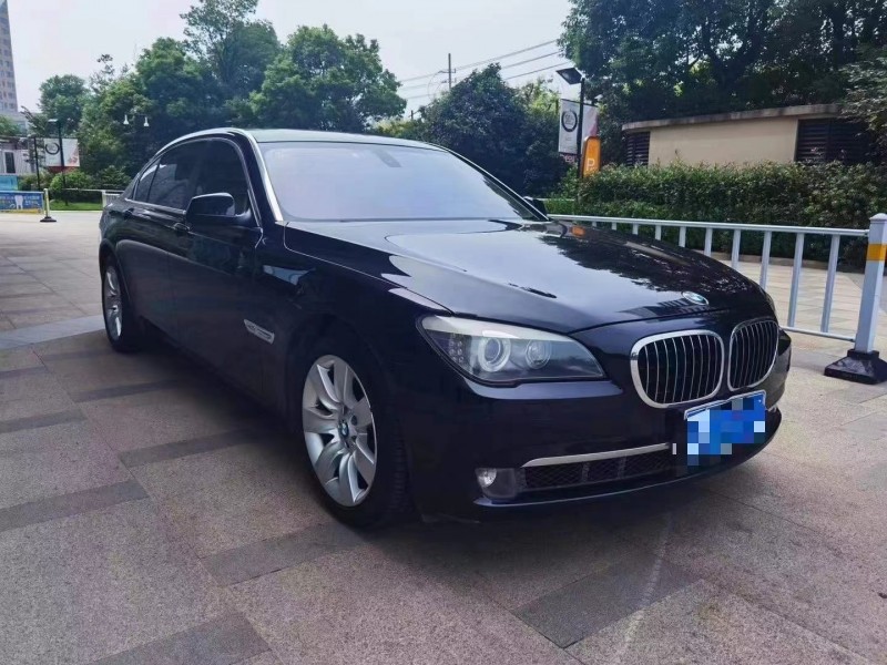 武汉12年宝马7系2