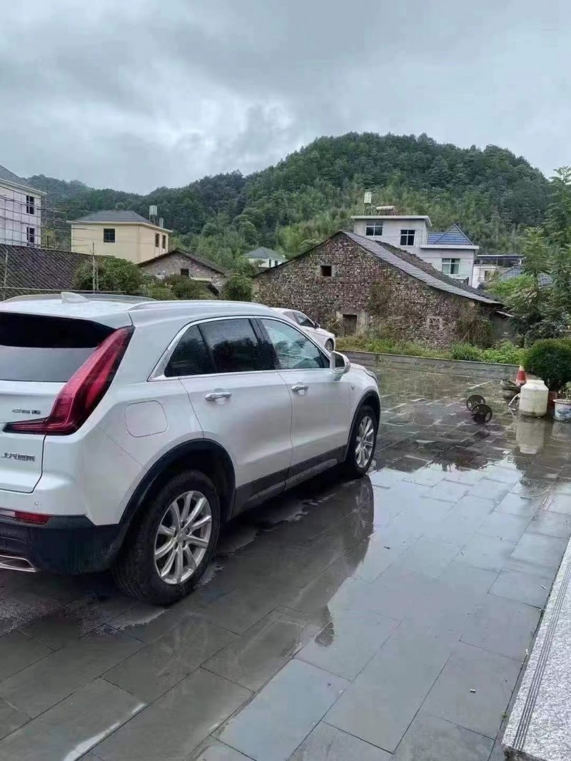 贛州21年凱迪拉克XT47