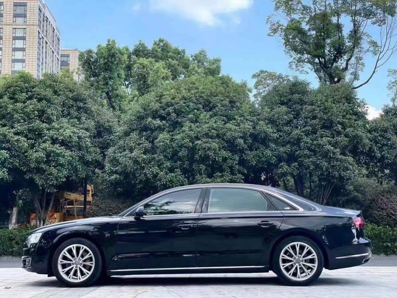 潍坊17年奥迪A8L3