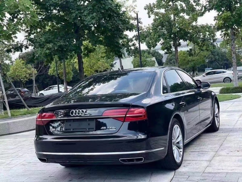 潍坊17年奥迪A8L6
