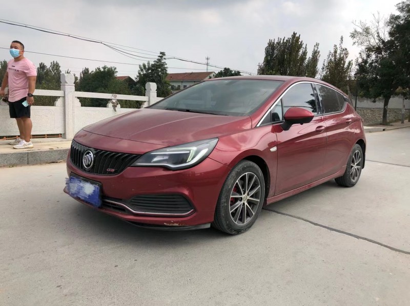 潍坊16年别克威朗2