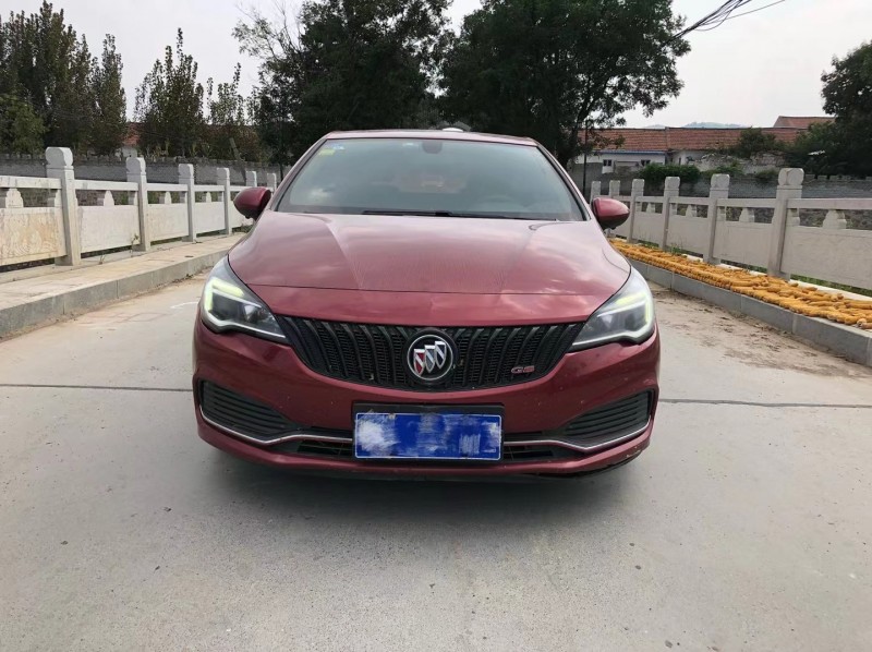 潍坊16年别克威朗1