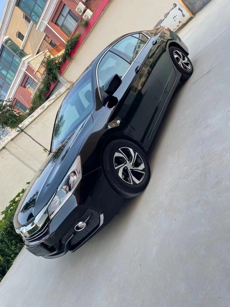 邢台16年本田雅阁2