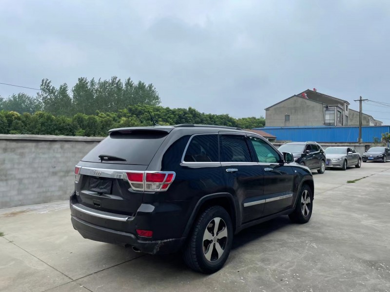 荊門11年Jeep大切諾基7