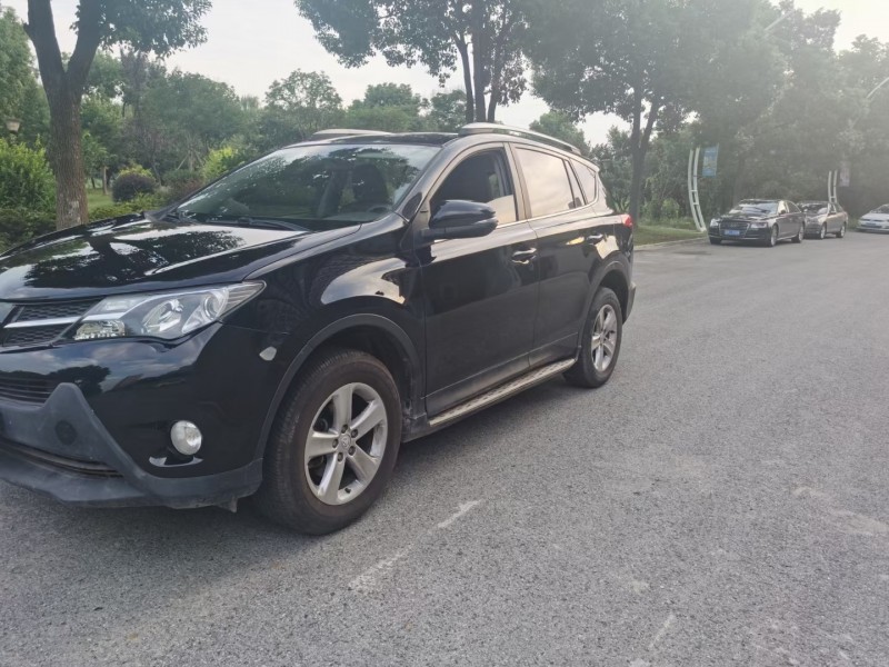 常州14年豐田RAV4榮放3