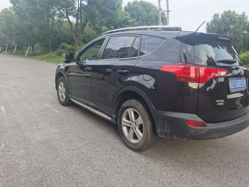 常州14年豐田RAV4榮放7