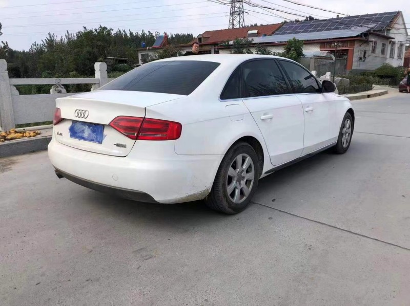 青岛11年奥迪A4L8