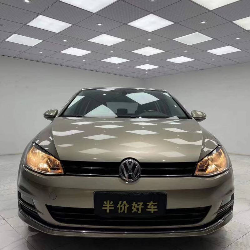 成都16年大众高尔夫1