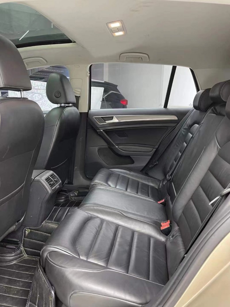 成都16年大众高尔夫7