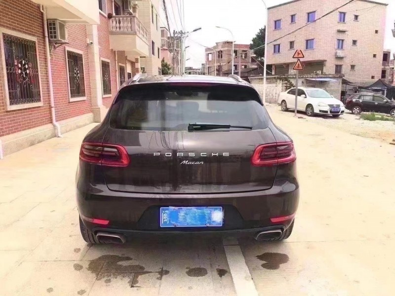 廈門16年保時捷Macan4