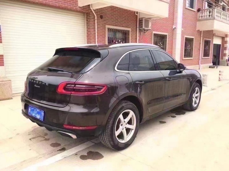 廈門16年保時捷Macan5