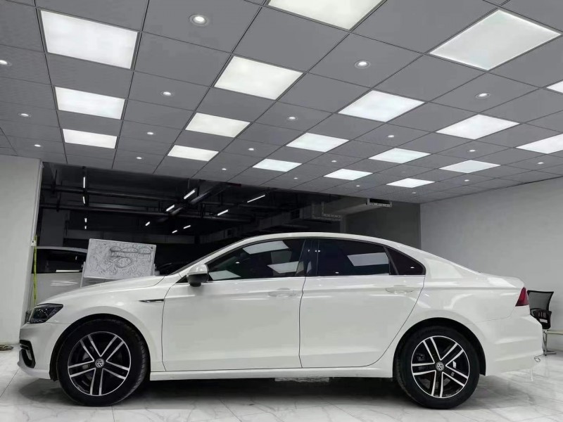 成都20年大众凌渡5