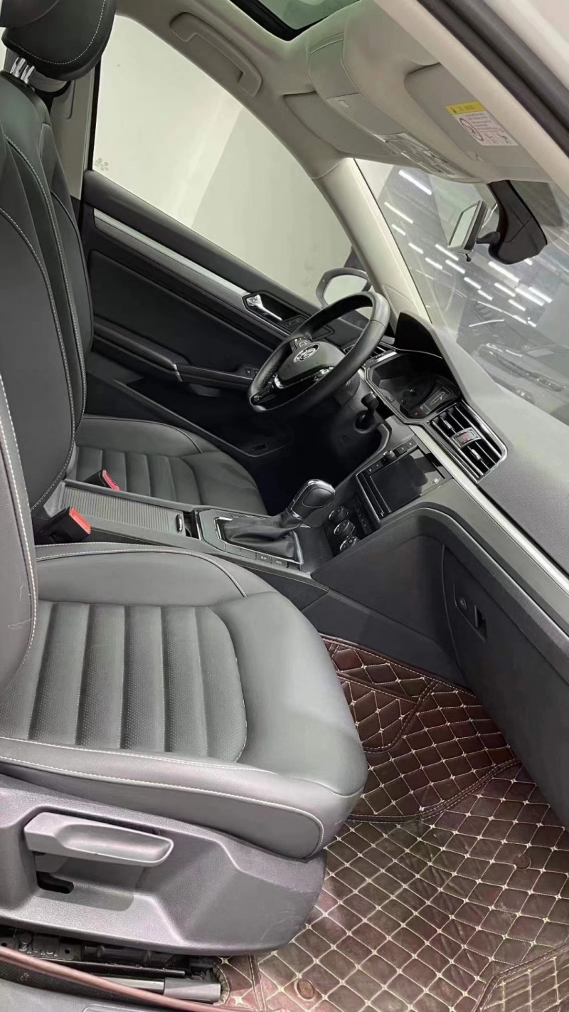 成都20年大众凌渡8