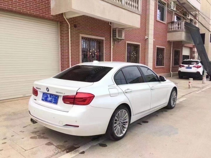 廈門18年寶馬3系4
