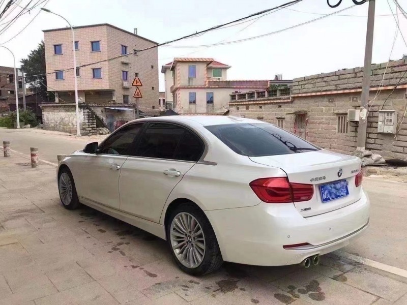 廈門18年寶馬3系3