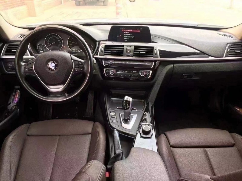 廈門18年寶馬3系8