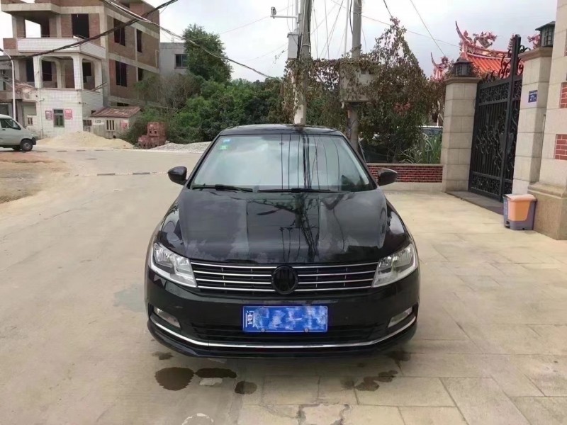 廈門17年大眾朗逸1