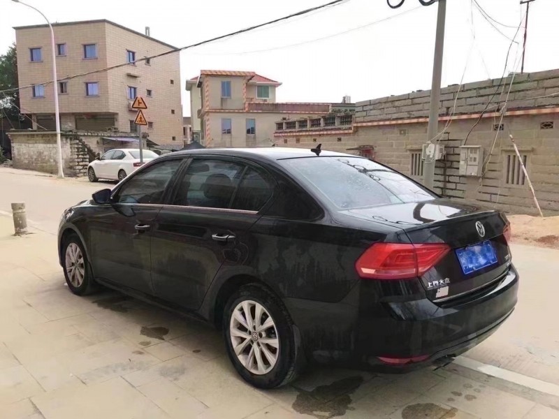 廈門17年大眾朗逸6