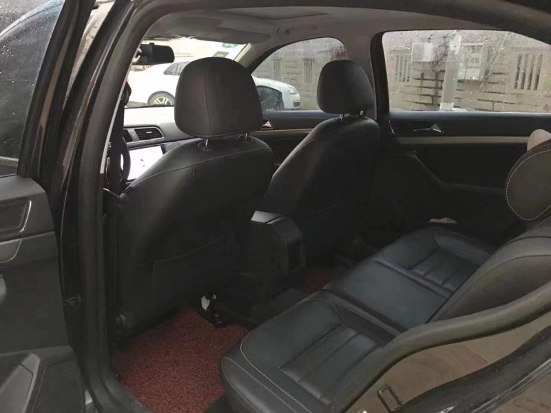 廈門17年大眾朗逸7