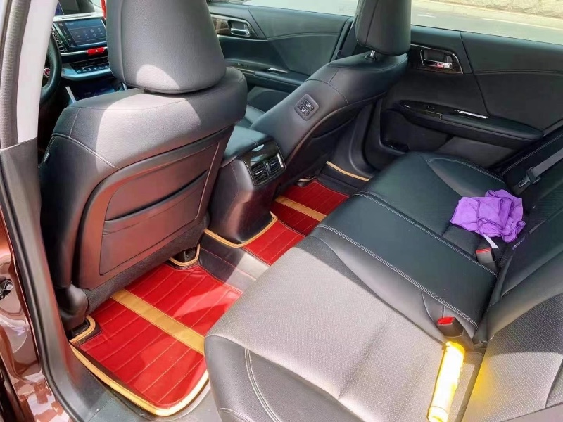 厦门15年本田雅阁8