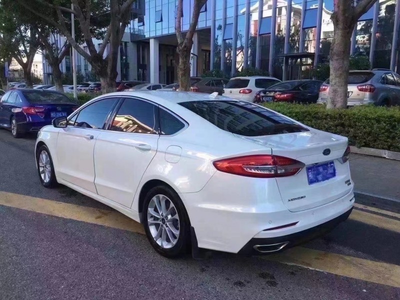 廈門20年福特蒙迪歐4