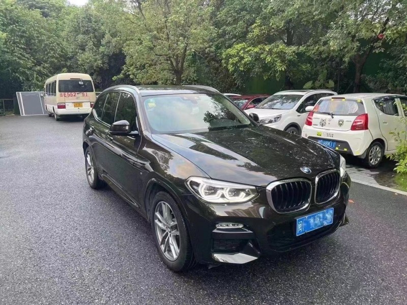 廈門19年寶馬X33