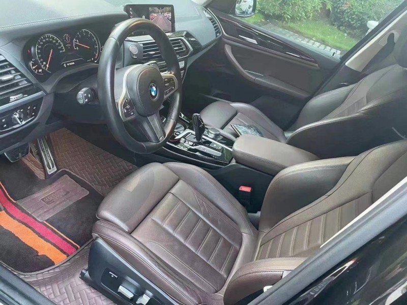 廈門19年寶馬X38