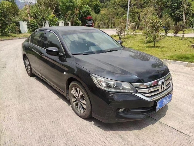 厦门15年本田雅阁2