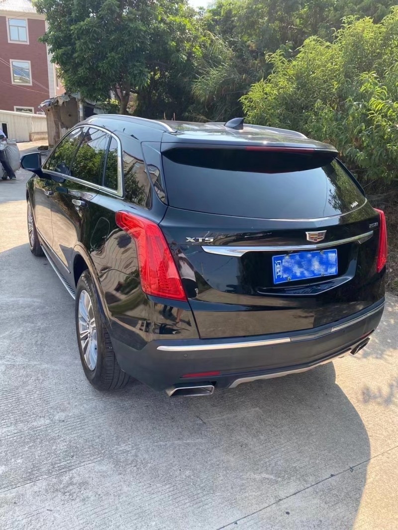 廈門17年凱迪拉克XT55