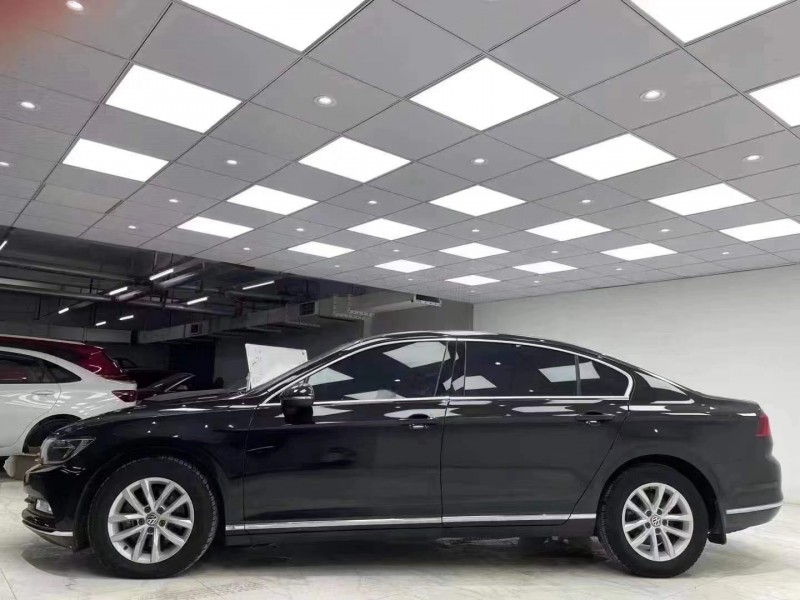 成都16年大众迈腾3