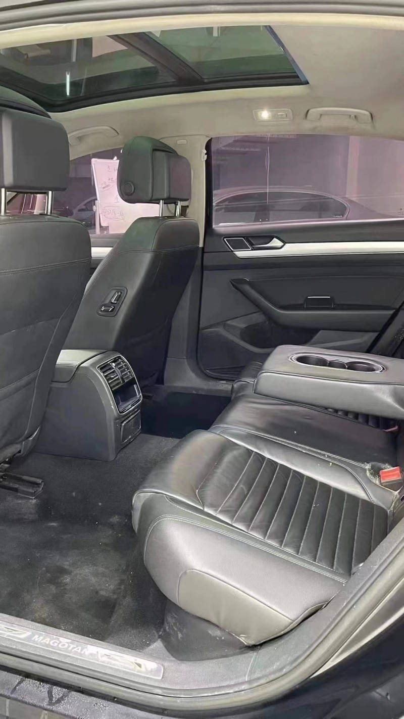 成都16年大众迈腾7