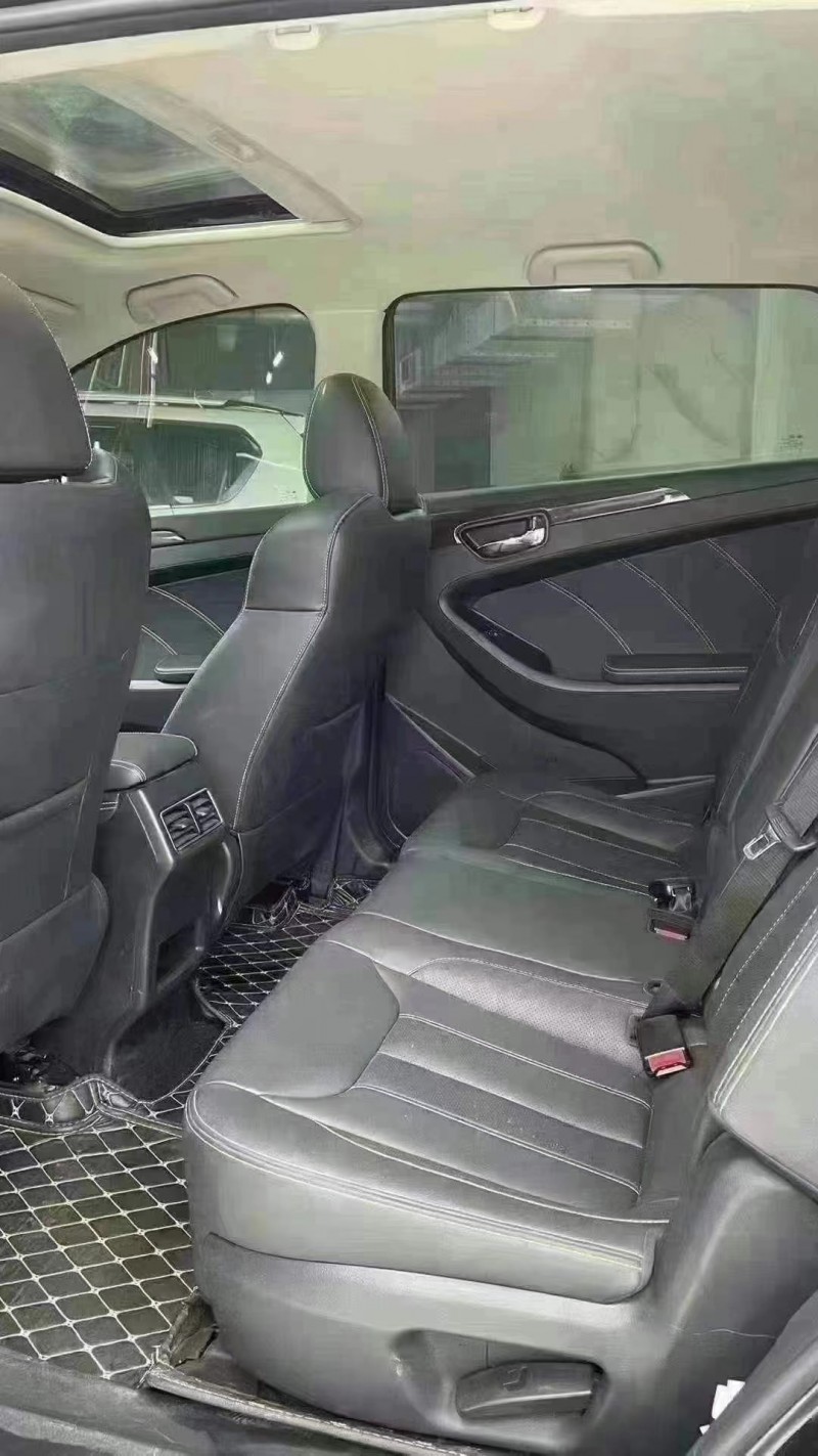 成都20年东风风光6