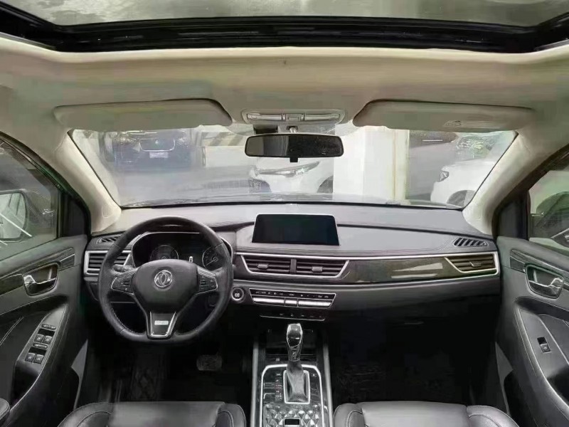 成都20年东风风光8