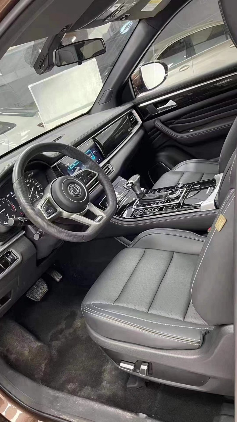 成都21年东风风光5