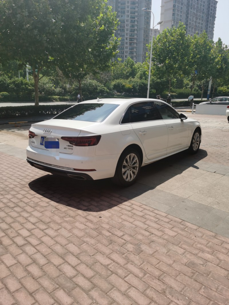 合肥19年奧迪A4L6