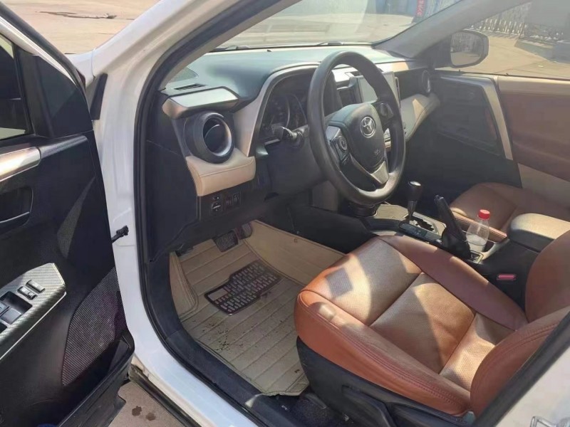 唐山14年豐田RAV4榮放4