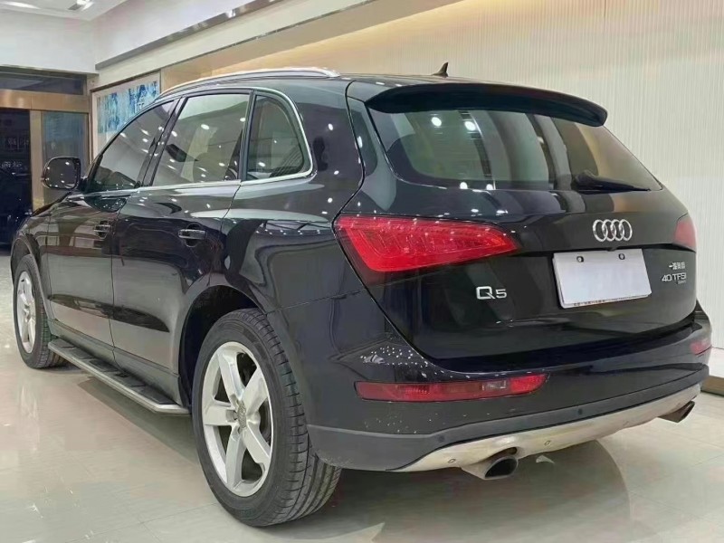 成都14年奥迪Q57